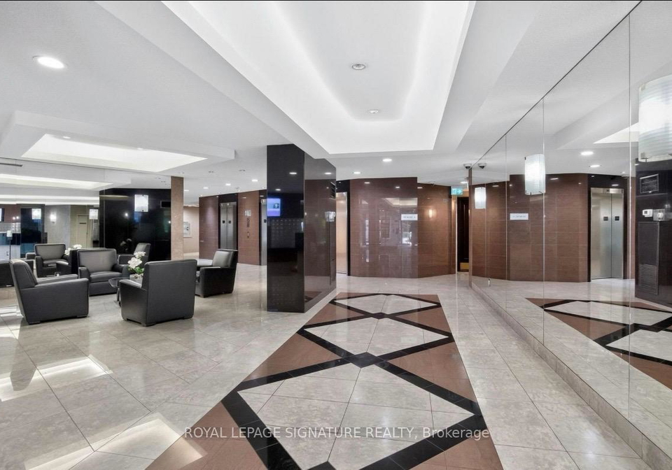 7250-yonge-street-vaughan-ontario-n13486608