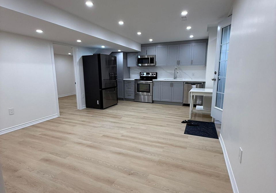 73-thornlodge-drive-w-georgina-ontario-n13486638