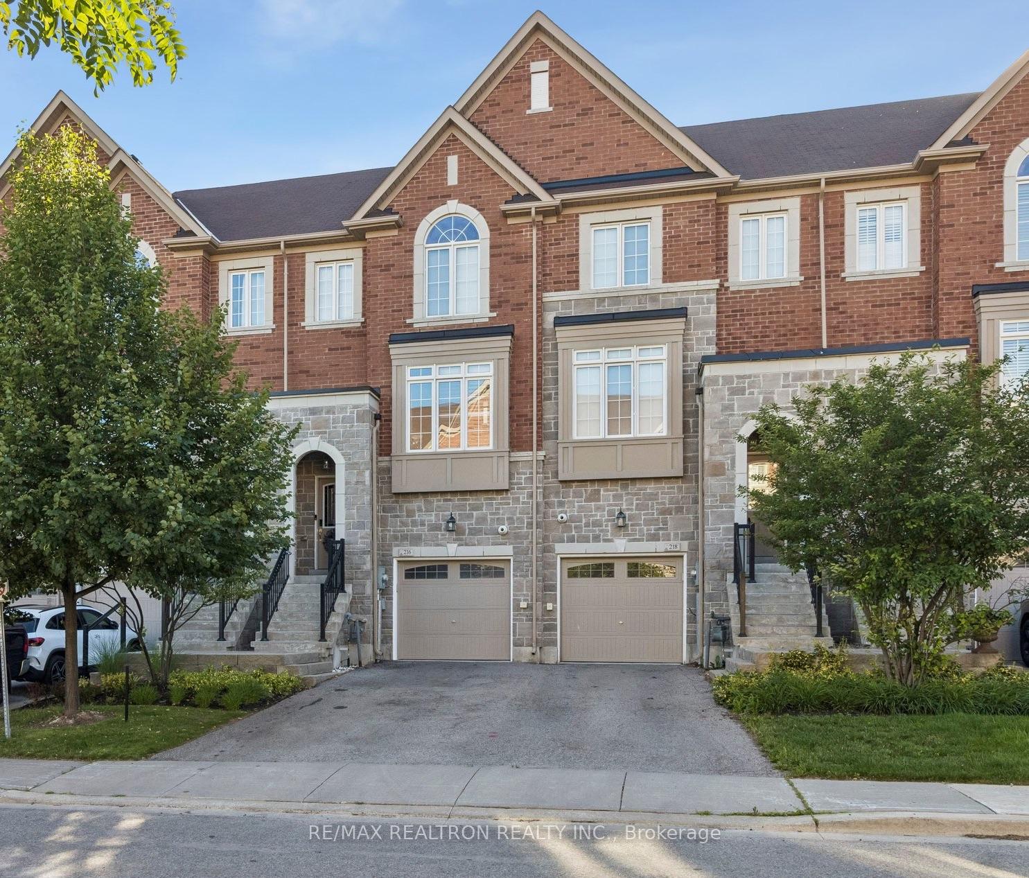 216-appleton-court-newmarket-ontario-n13486684