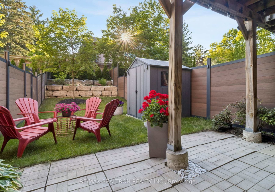 216-appleton-court-newmarket-ontario-n13486684