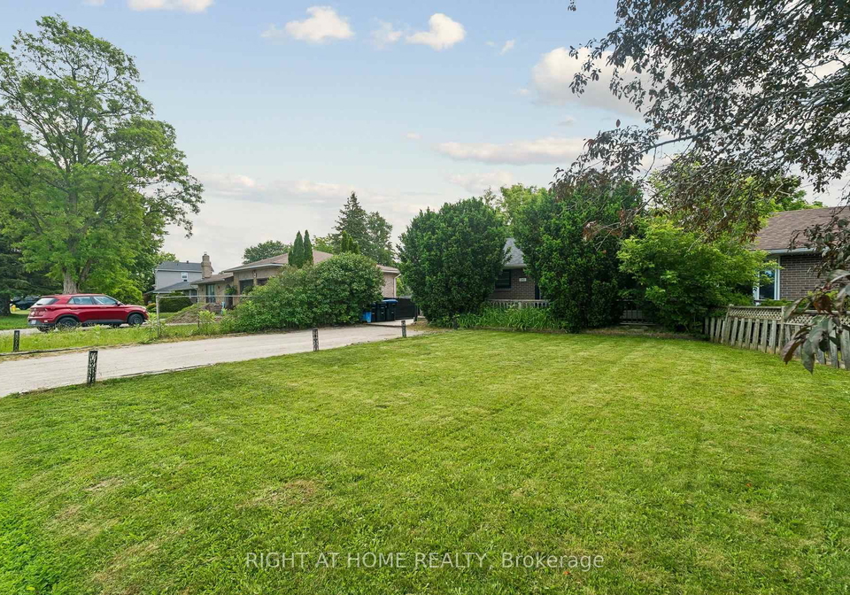 242-centre-street-essa-ontario-n13487182