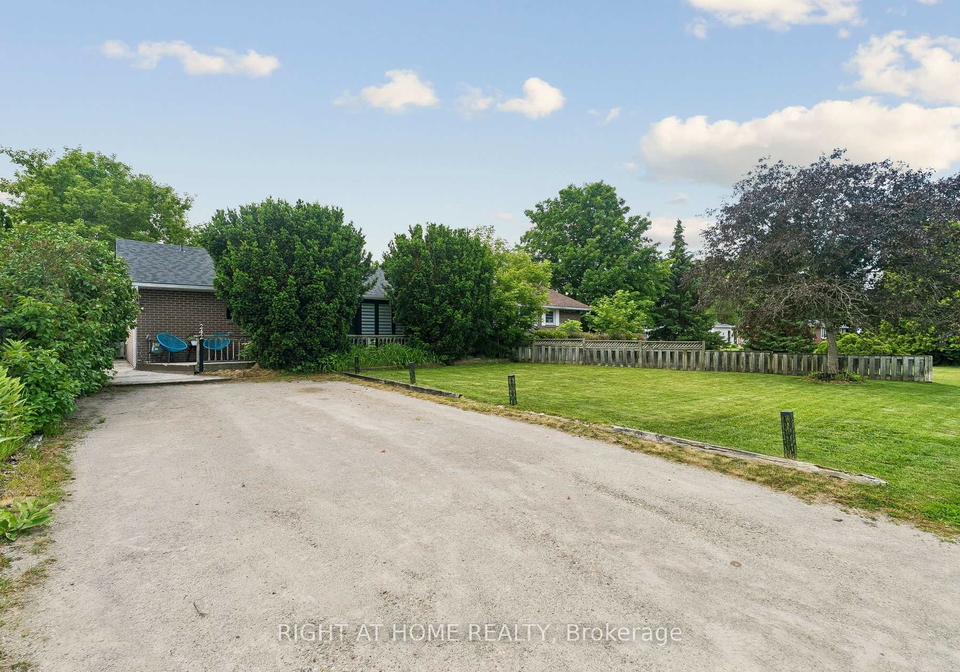 242-centre-street-essa-ontario-n13487182