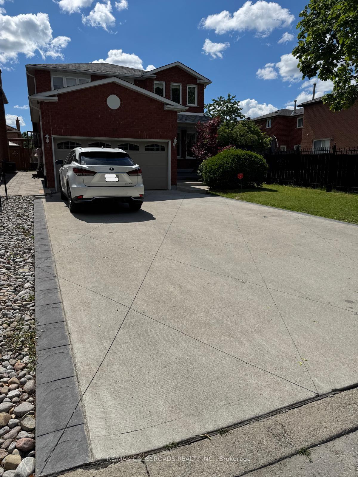 14-romano-crescent-vaughan-ontario-n13487394