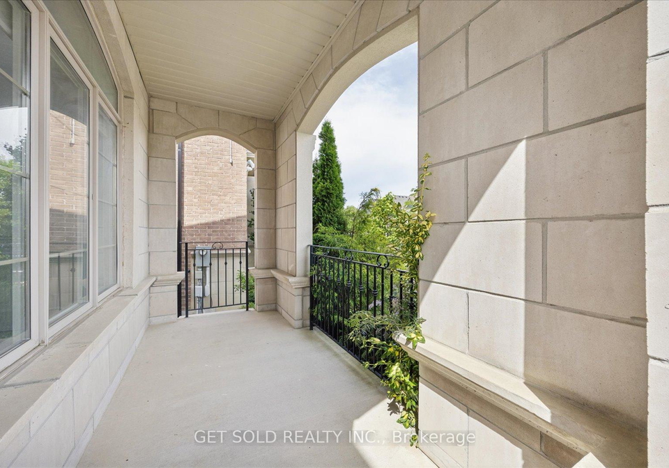 392-woodgate-pines-drive-vaughan-ontario-n13488146