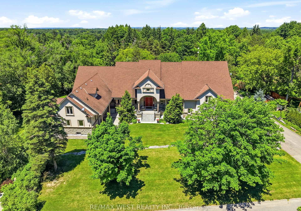 2-kingswood-drive-king-ontario-n13488504