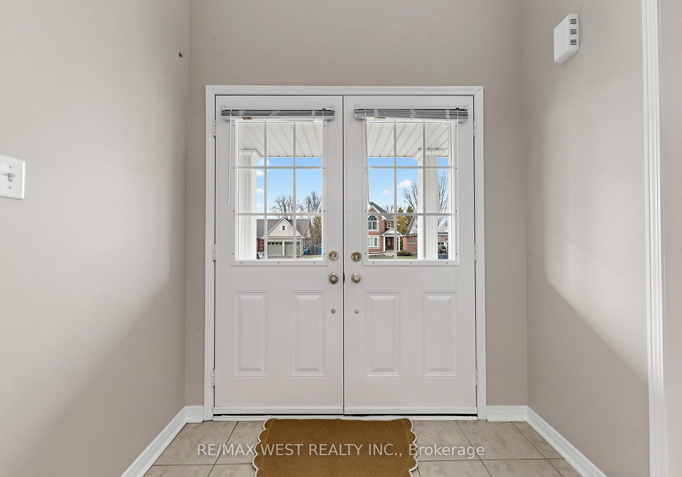 303-king-street-e-east-gwillimbury-ontario-n13488588