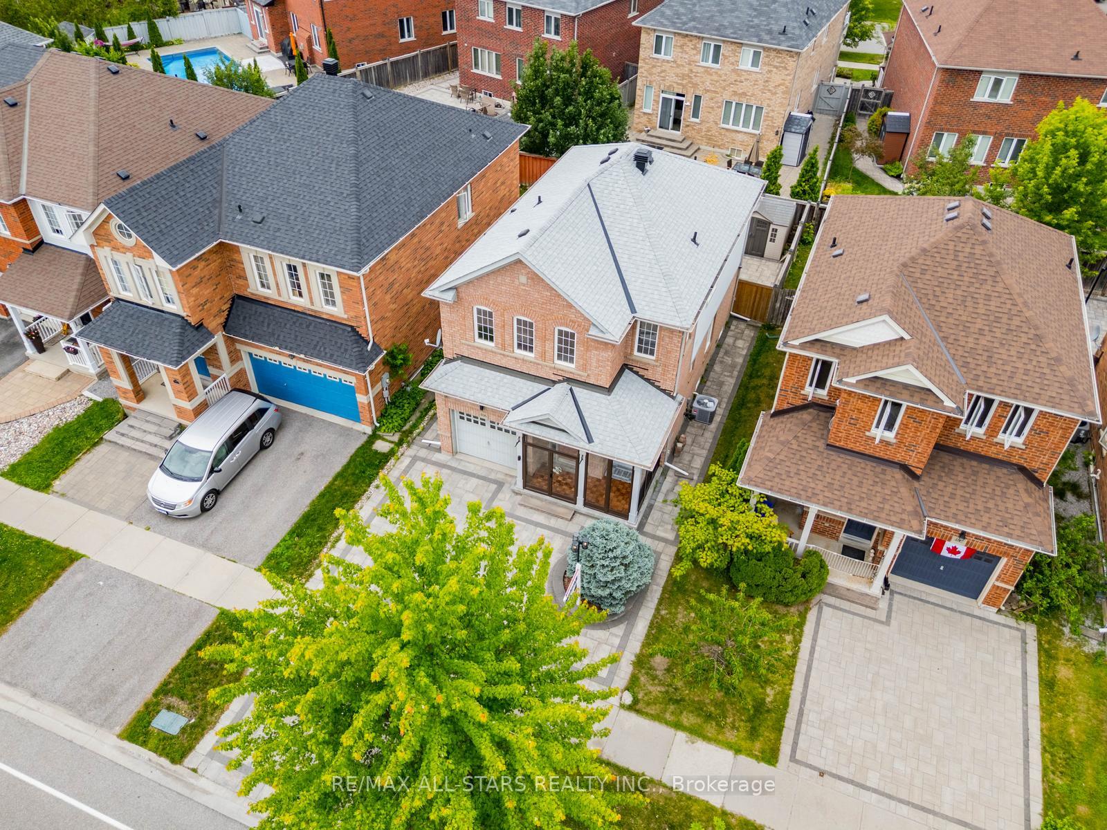 406-reeves-way-boulevard-whitchurch-stouffville-ontario-n13488998