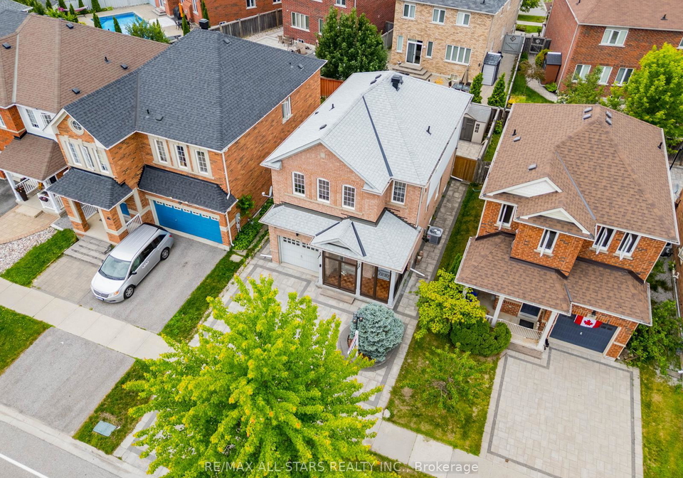 406-reeves-way-boulevard-whitchurch-stouffville-ontario-n13488998