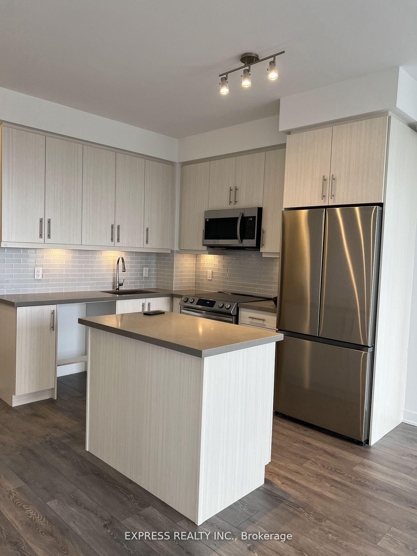 105-oneida-crescent-richmond-hill-ontario-n13489684