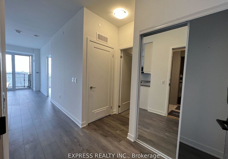 105-oneida-crescent-richmond-hill-ontario-n13489684
