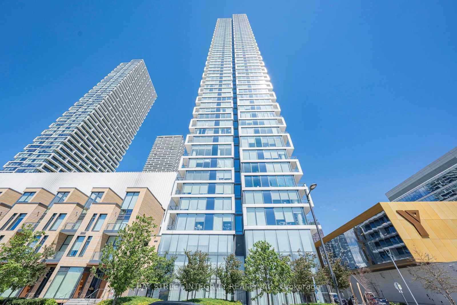 5-buttermill-avenue-vaughan-ontario-n13490118