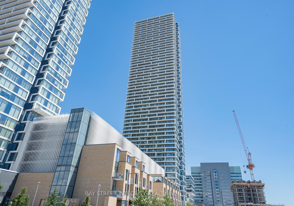 5-buttermill-avenue-vaughan-ontario-n13490118
