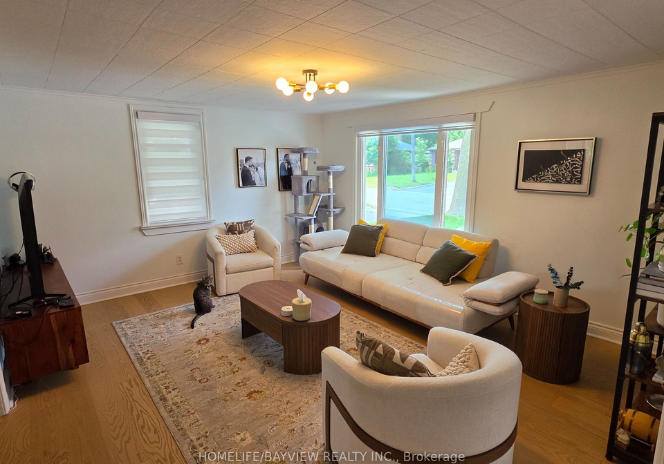 81-denne-boulevard-newmarket-ontario-n13490290