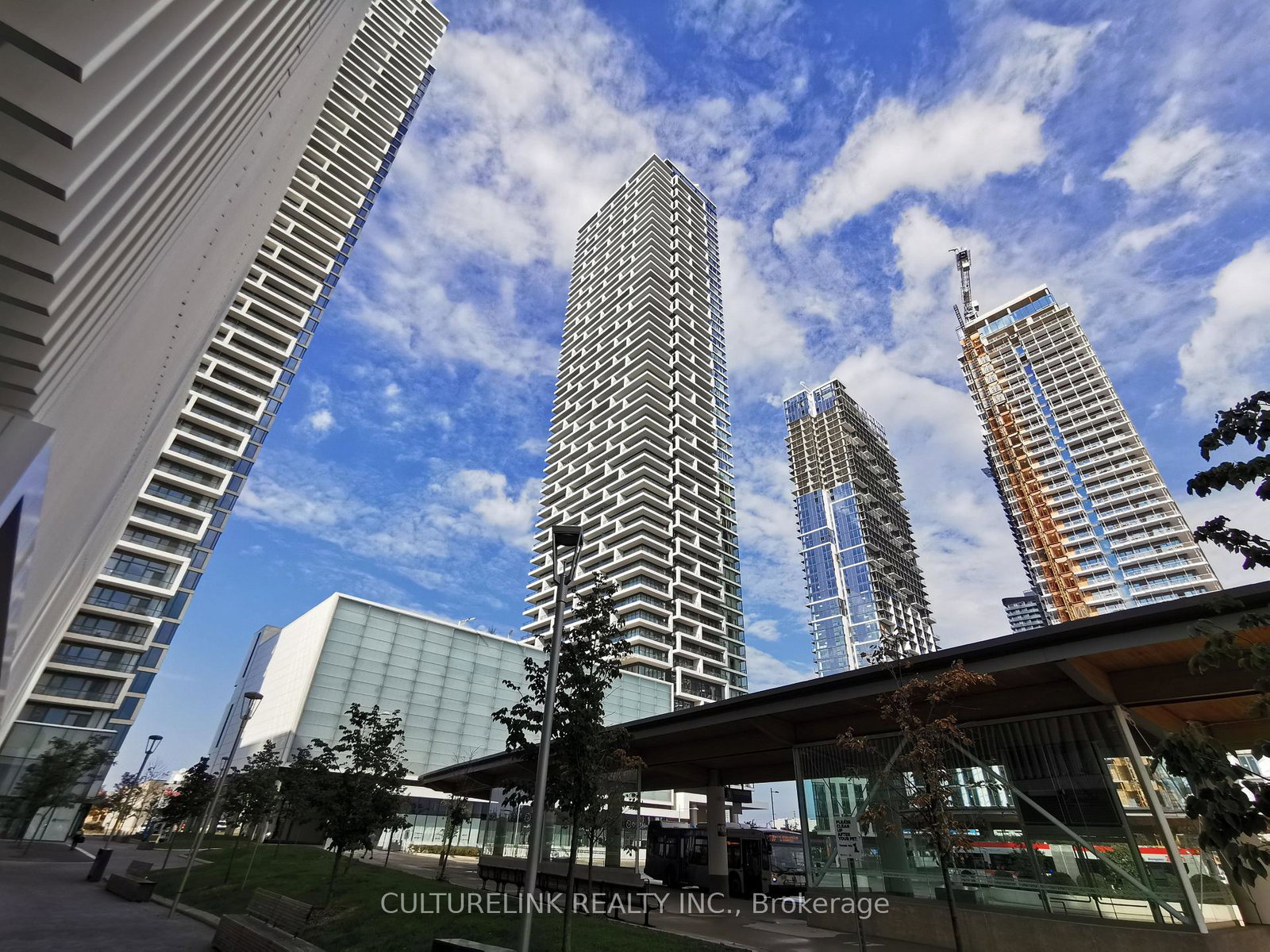 950-portage-parkway-vaughan-ontario-n13490522