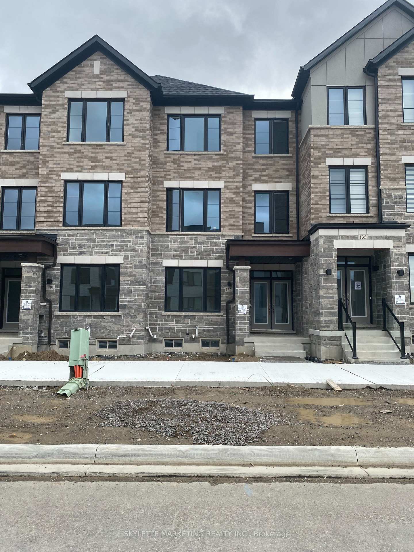 137-vine-cliff-road-markham-ontario-n13490582