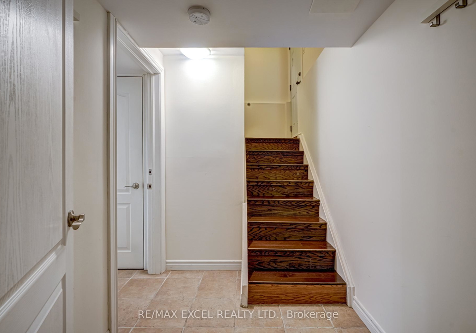 45-millbank-court-vaughan-ontario-n13490704