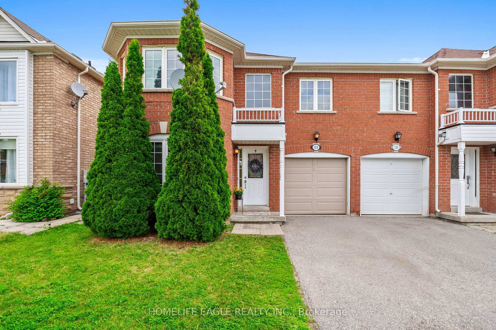 135-wainscot-avenue-newmarket-ontario-n13490858