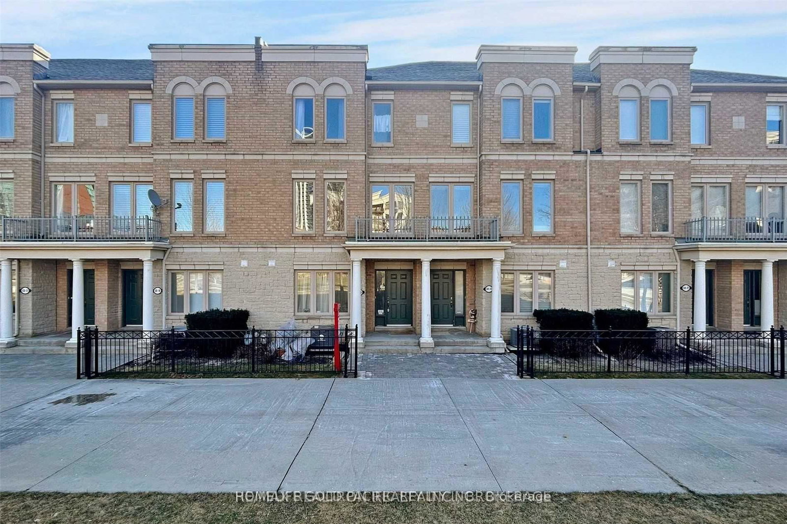 68-galleria-parkway-markham-ontario-n13491026