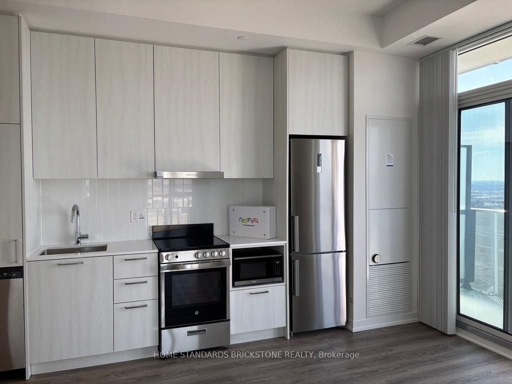 195-commerce-street-vaughan-ontario-n13491876