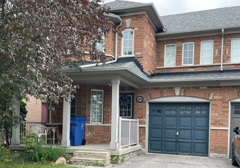 381-coachwhip-trail-newmarket-ontario-n13492878