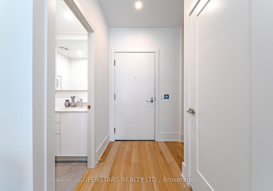 8-cedarland-drive-markham-ontario-n13493062