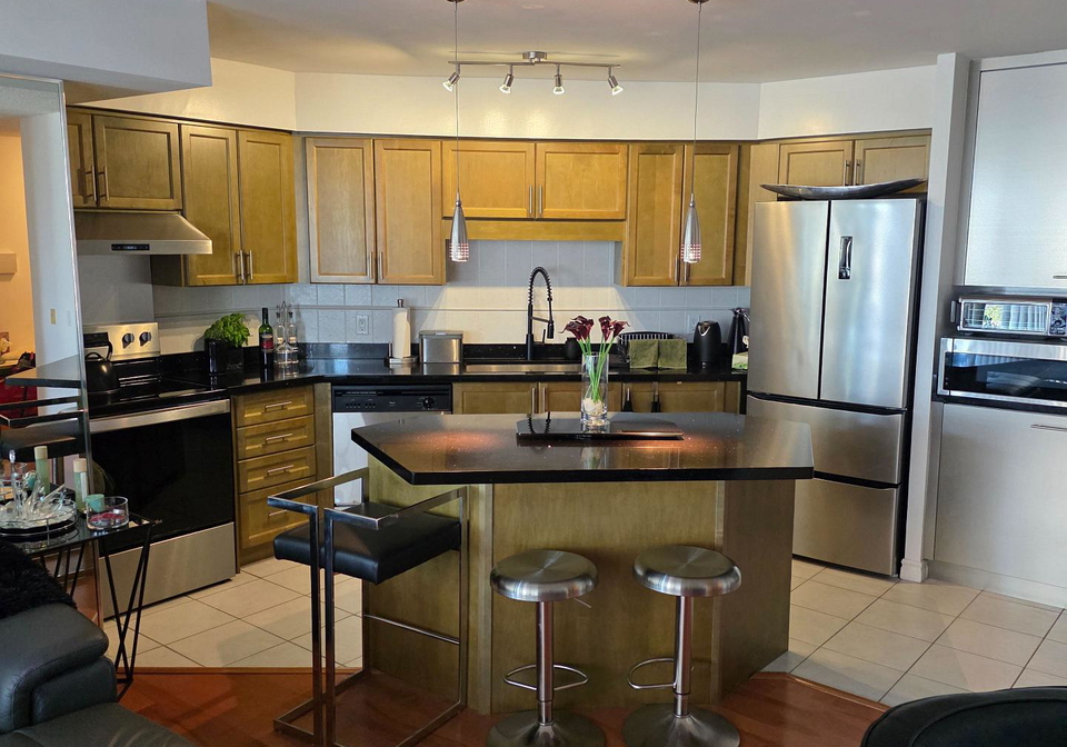 9017-leslie-street-richmond-hill-ontario-n13493068