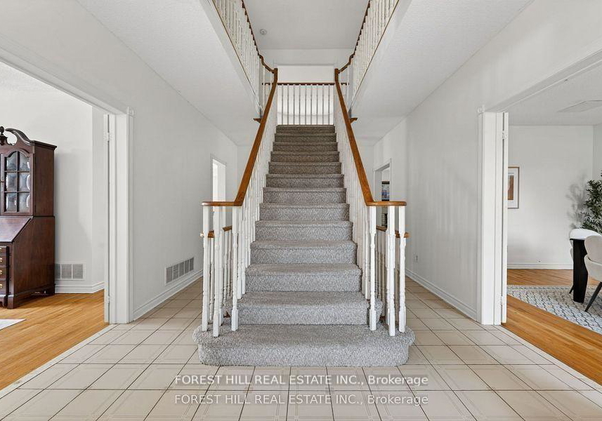 2-regent-street-richmond-hill-ontario-n13493864