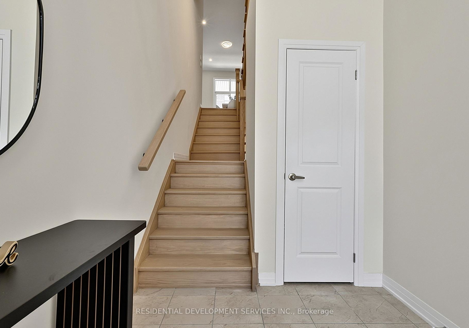 12-tay-lane-richmond-hill-ontario-n13494584
