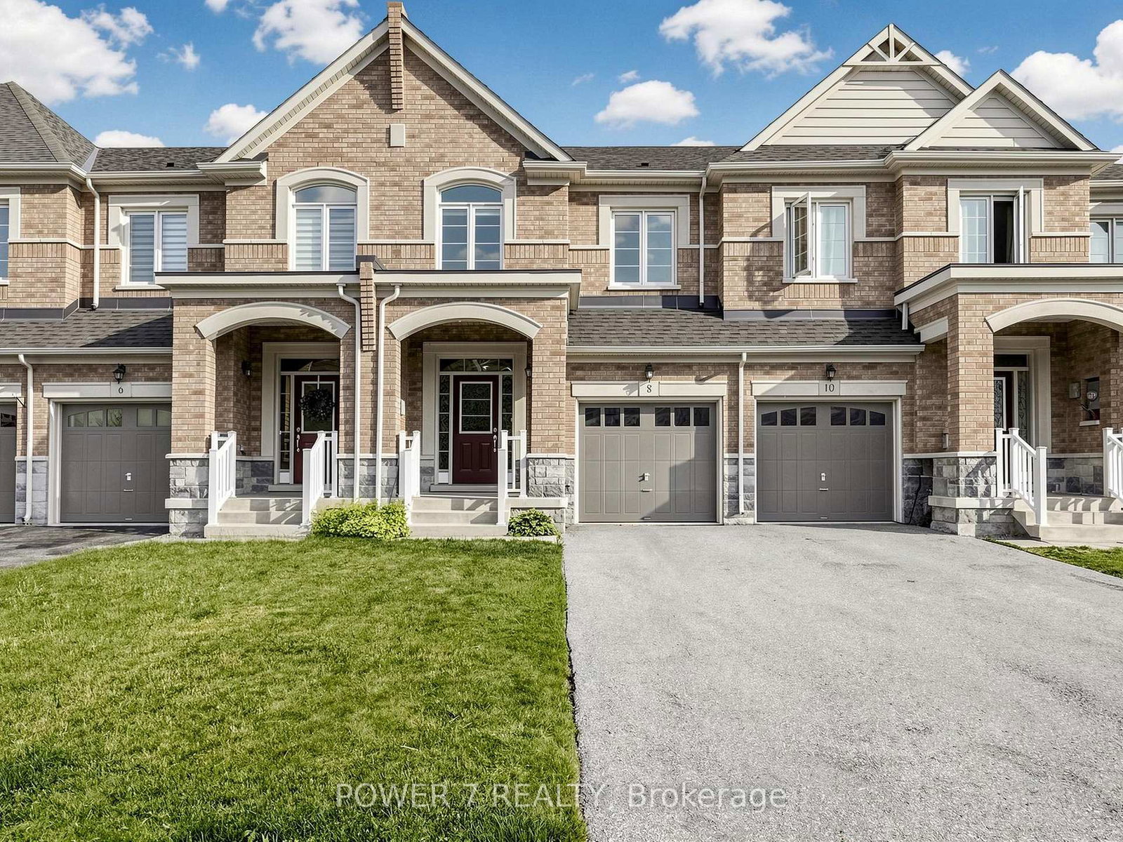 8-briarfield-avenue-east-gwillimbury-ontario-n13494892