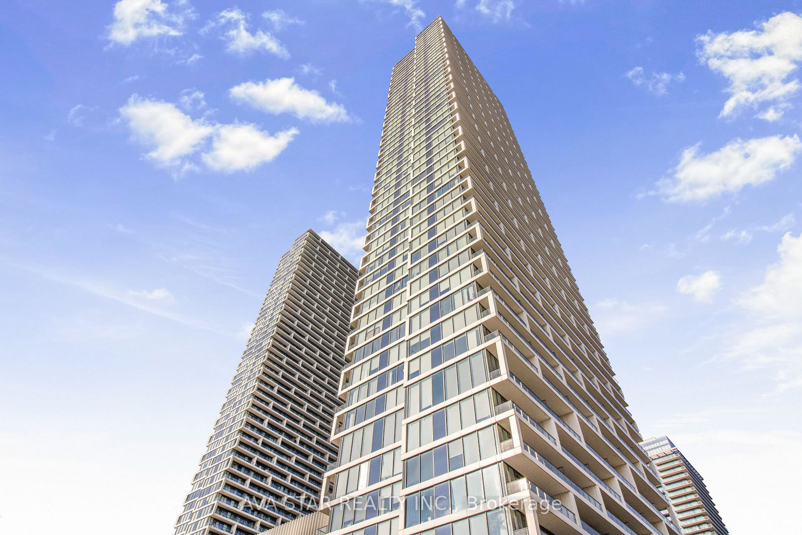5-buttermill-avenue-vaughan-ontario-n13495572