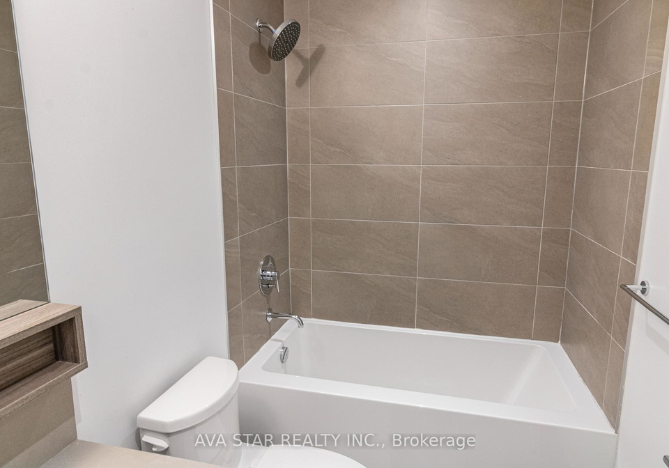 5-buttermill-avenue-vaughan-ontario-n13495572