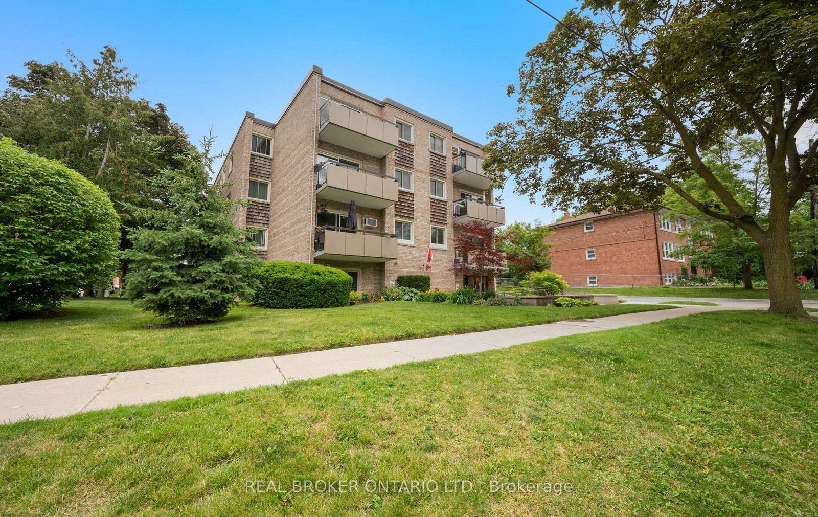 21-elizabeth-street-s-richmond-hill-ontario-n13495674