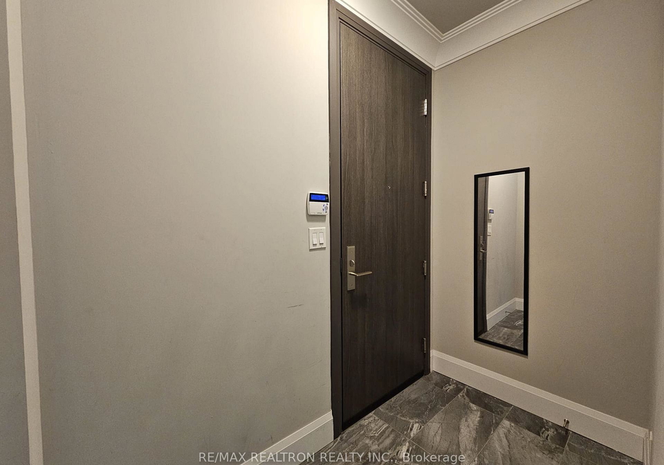 15-water-walk-drive-markham-ontario-n13495832