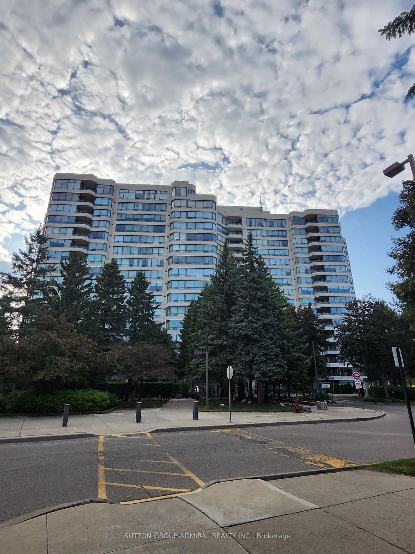 120-promenade-circle-vaughan-ontario-n13495962