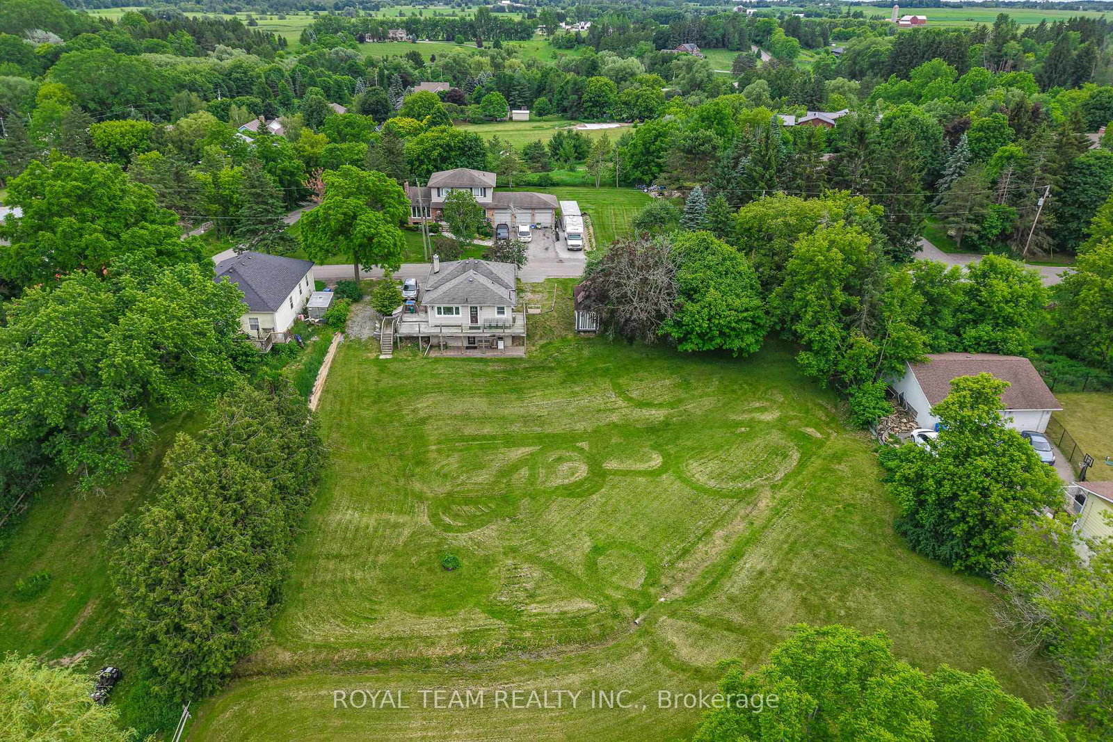 106-centre-street-king-ontario-n13496492