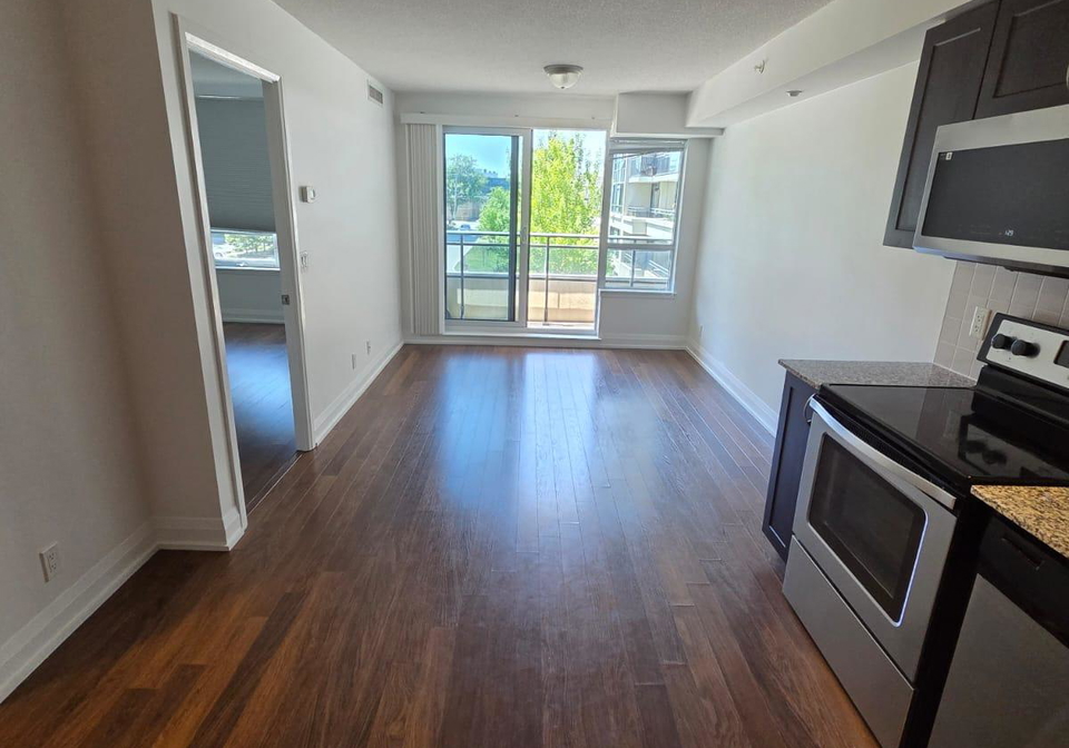 376-highway-7-road-e-richmond-hill-ontario-n13496714