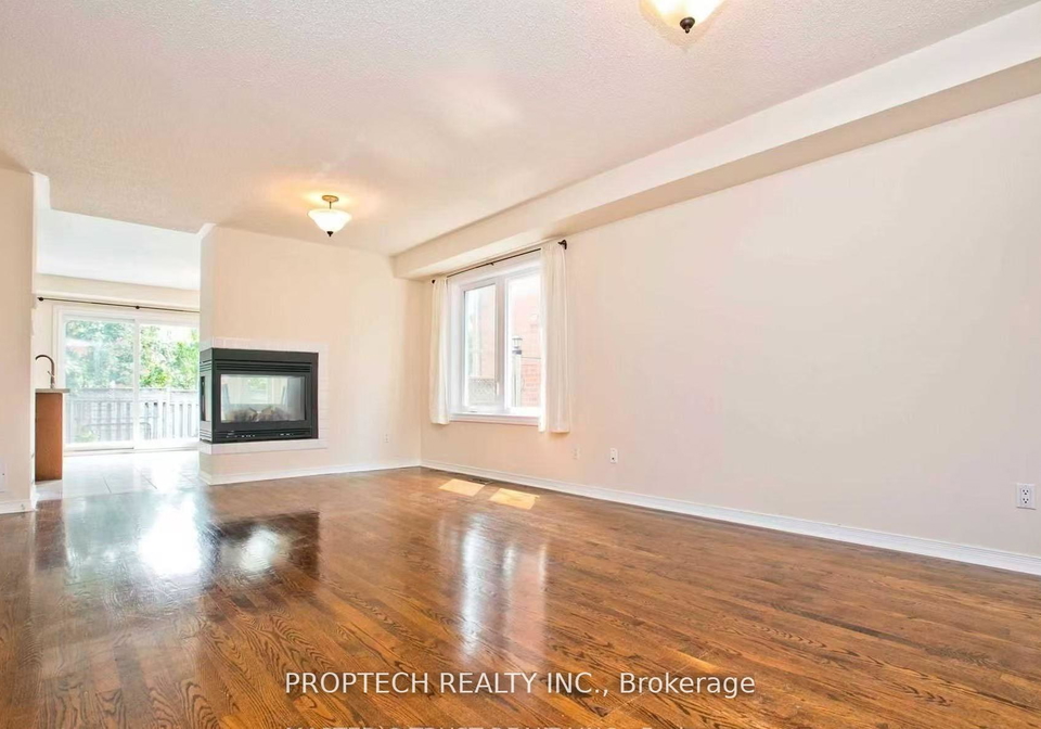 23-baltic-street-richmond-hill-ontario-n13496756