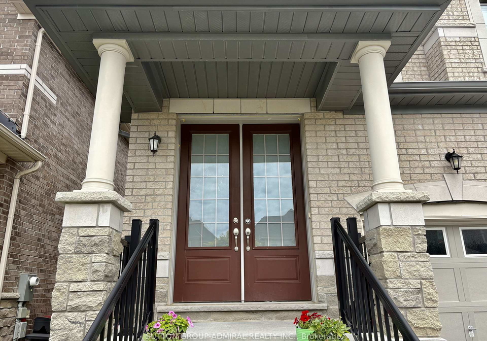 55-duggan-street-aurora-ontario-n13496834
