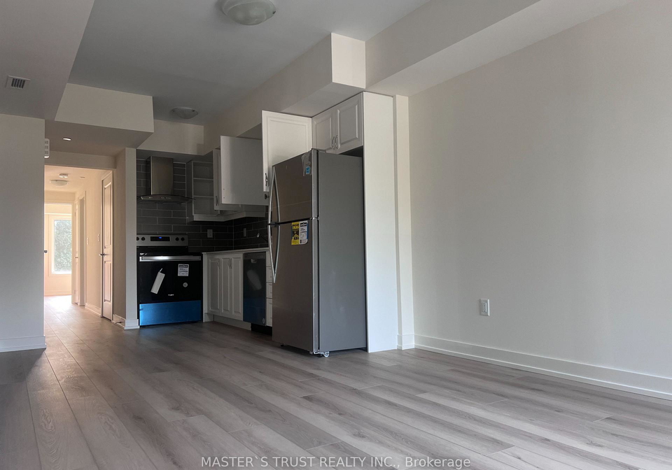 56-elizabeth-street-s-richmond-hill-ontario-n13496996
