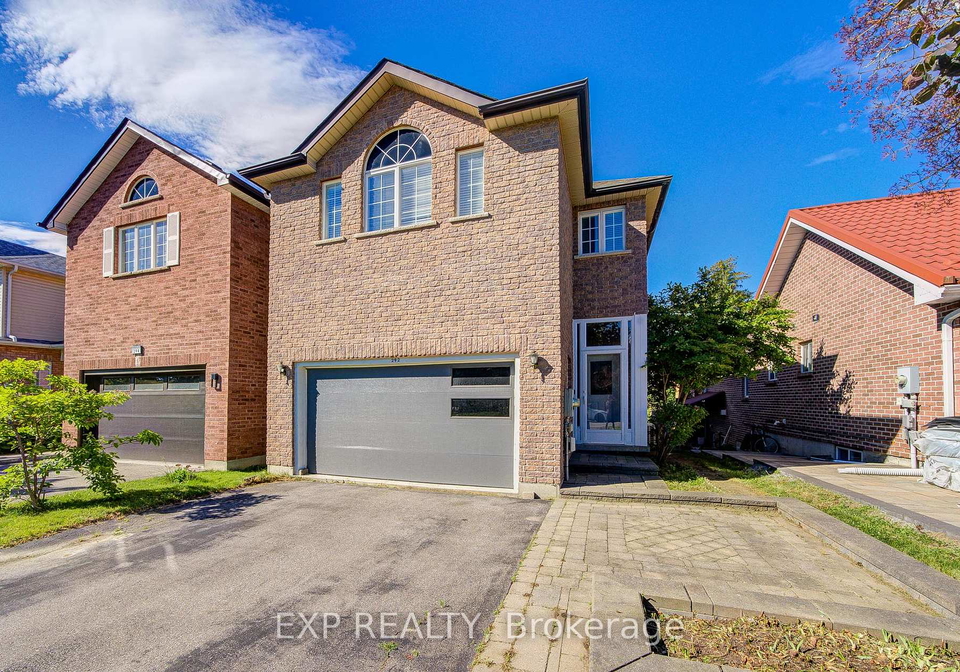 292-sheridan-court-newmarket-ontario-n13497022