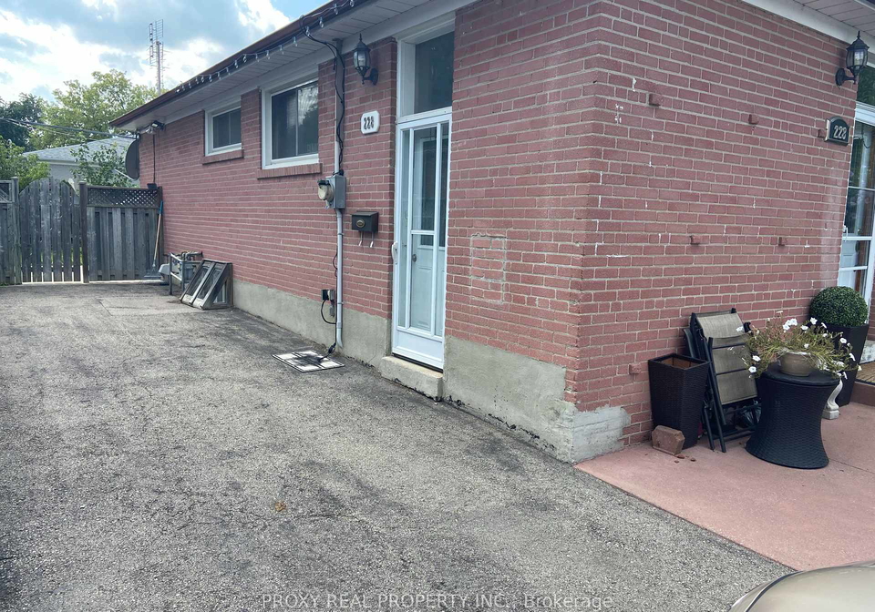 228-anzac-lower-level-road-richmond-hill-ontario-n13497038