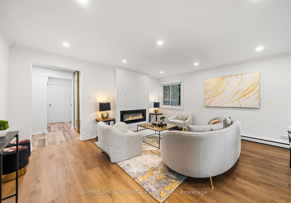 21-elizabeth-street-richmond-hill-ontario-n13497070