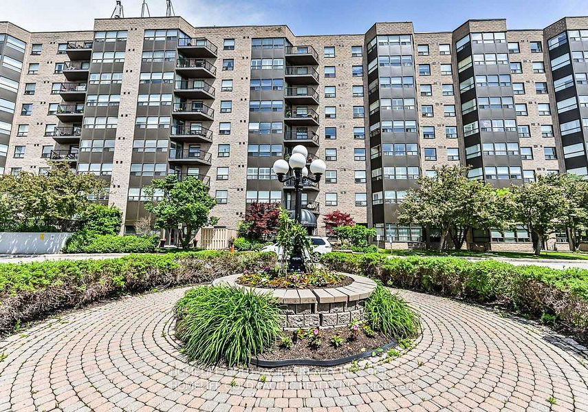 2-raymerville-drive-markham-ontario-n13497536