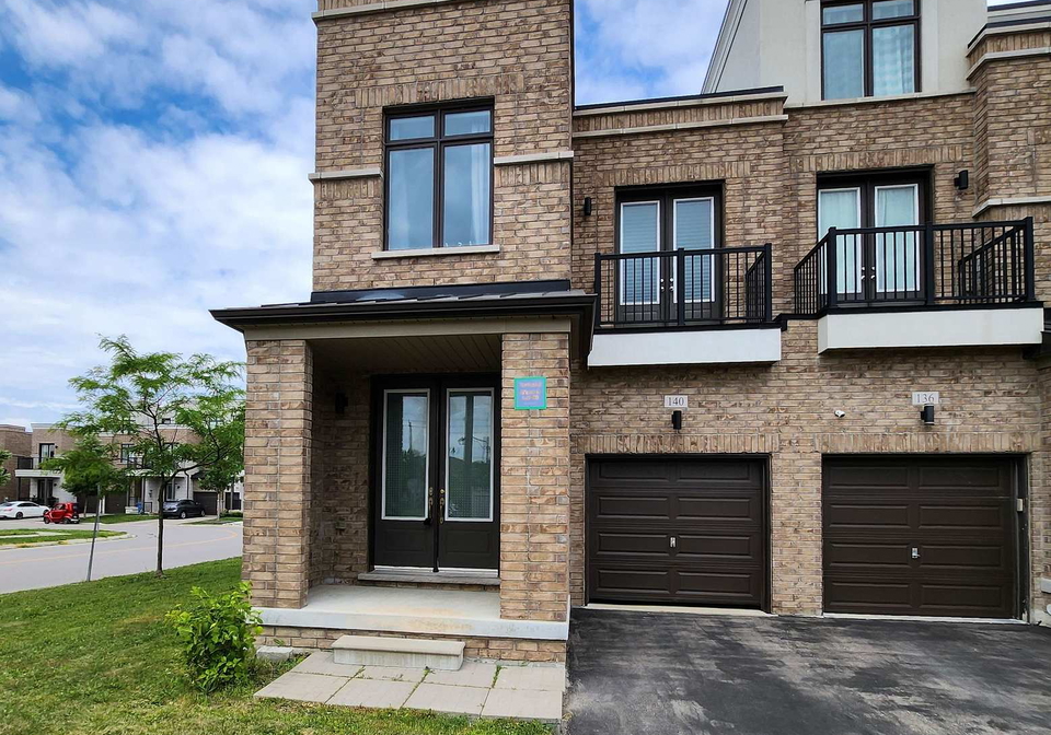 140-elyse-court-aurora-ontario-n13497782