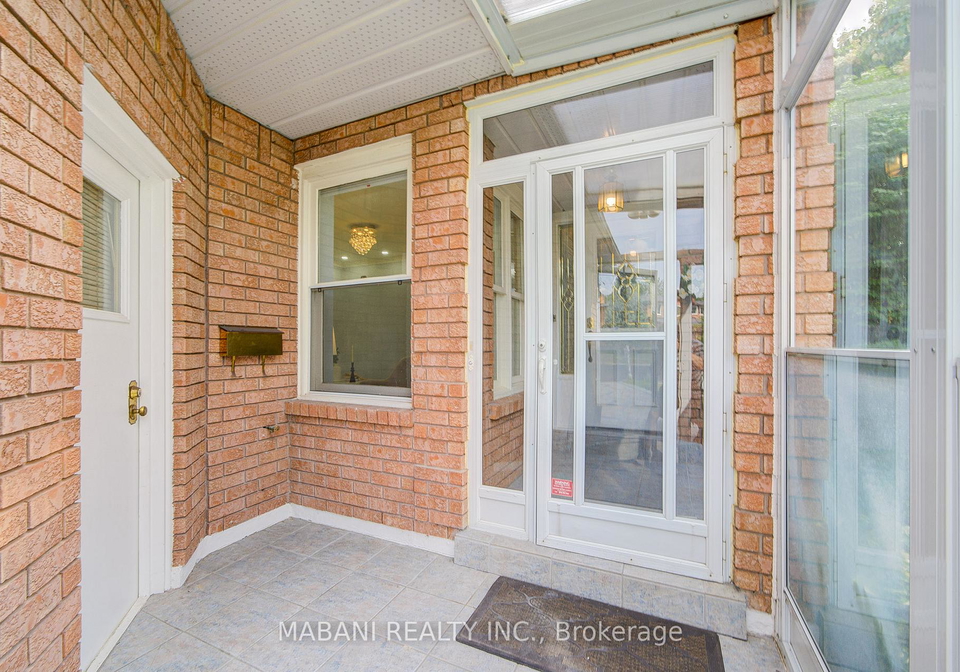 38-marchwood-crescent-richmond-hill-ontario-n13497956