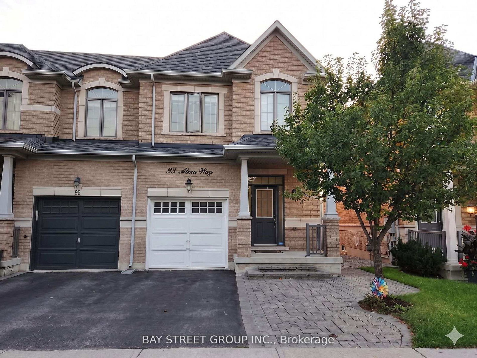93-alexie-way-vaughan-ontario-n13498488