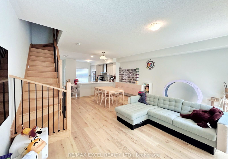 96-clippers-crescent-whitchurch-stouffville-ontario-n13499046