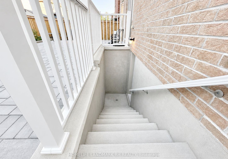 21-milby-crescent-bradford-west-gwillimbury-ontario-n13499150