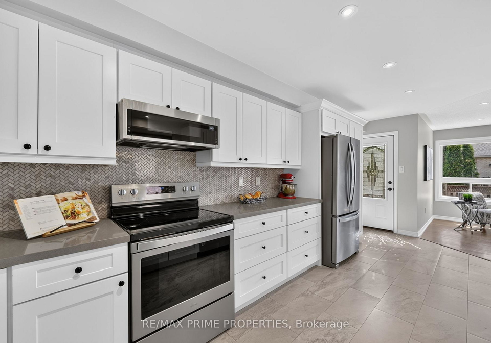 77-margaret-graham-crescent-east-gwillimbury-ontario-n13499522