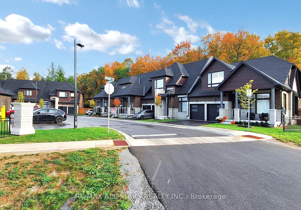 5-vern-robertson-gate-uxbridge-ontario-n13500040
